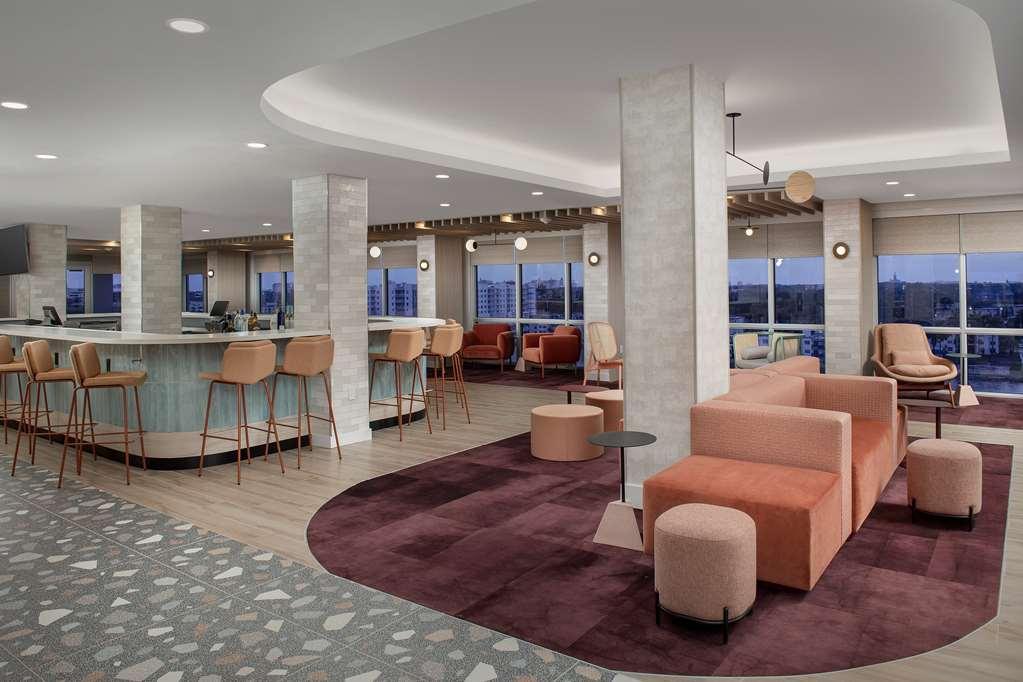Tru By Hilton Miami Airport South Blue Lagoon Miami Springs Restaurant bilde